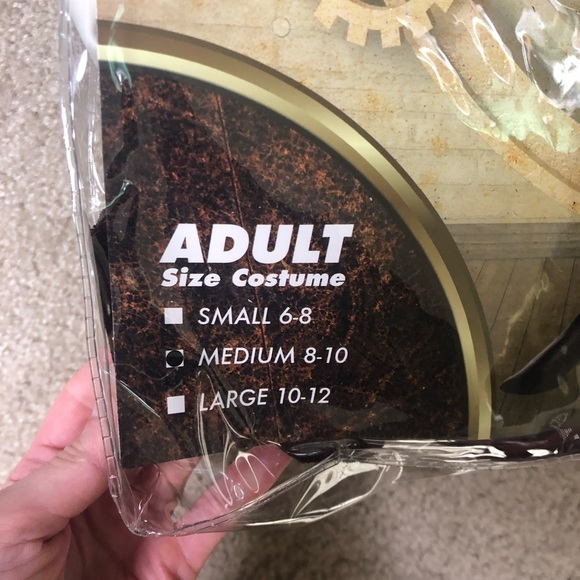 Spirit Steampunk Girl Costume - Black and Brown - Picture 5 of 6